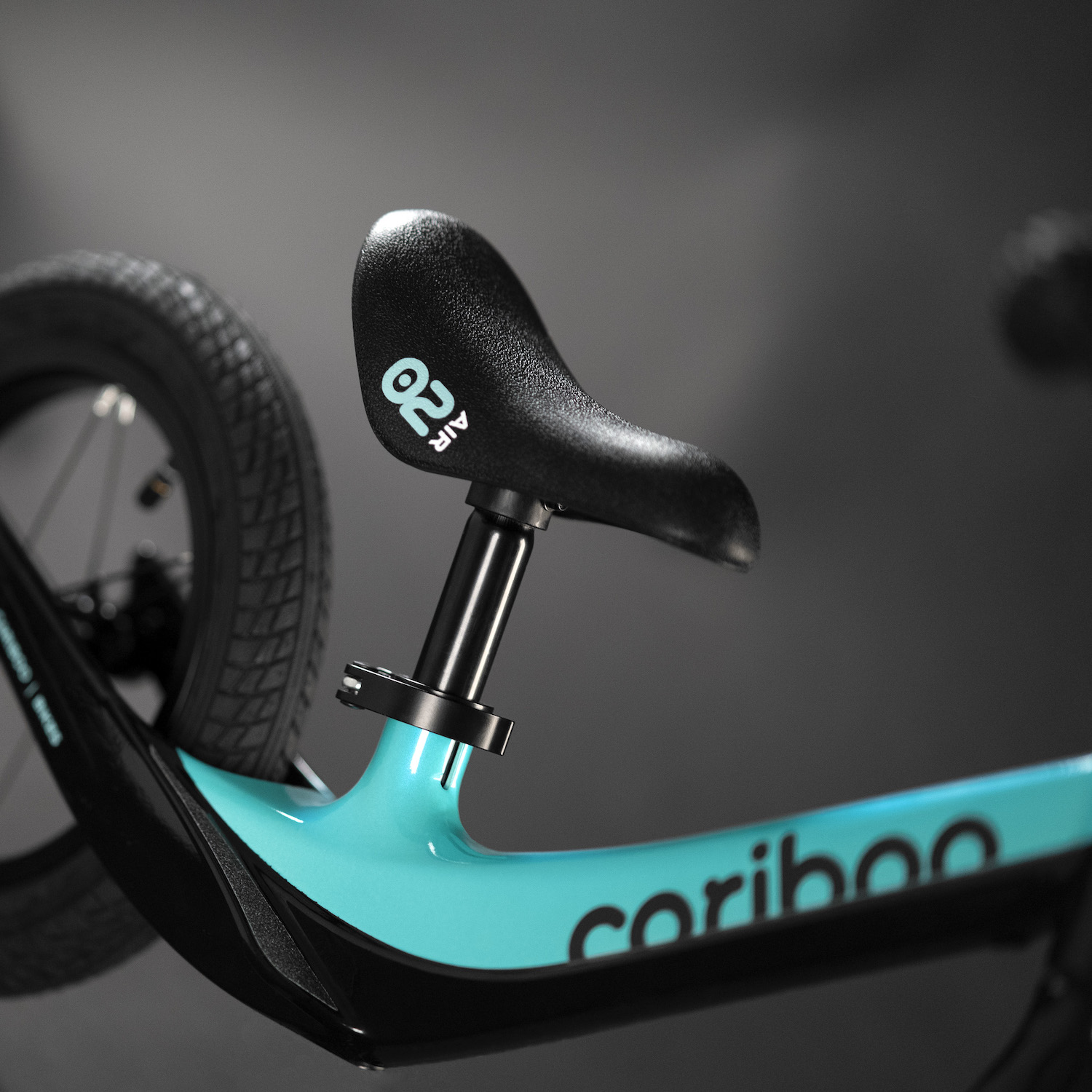 CARIBOO_MAGNESIUM_AIR_Black_Blue_2500x2500pix_zoom_2