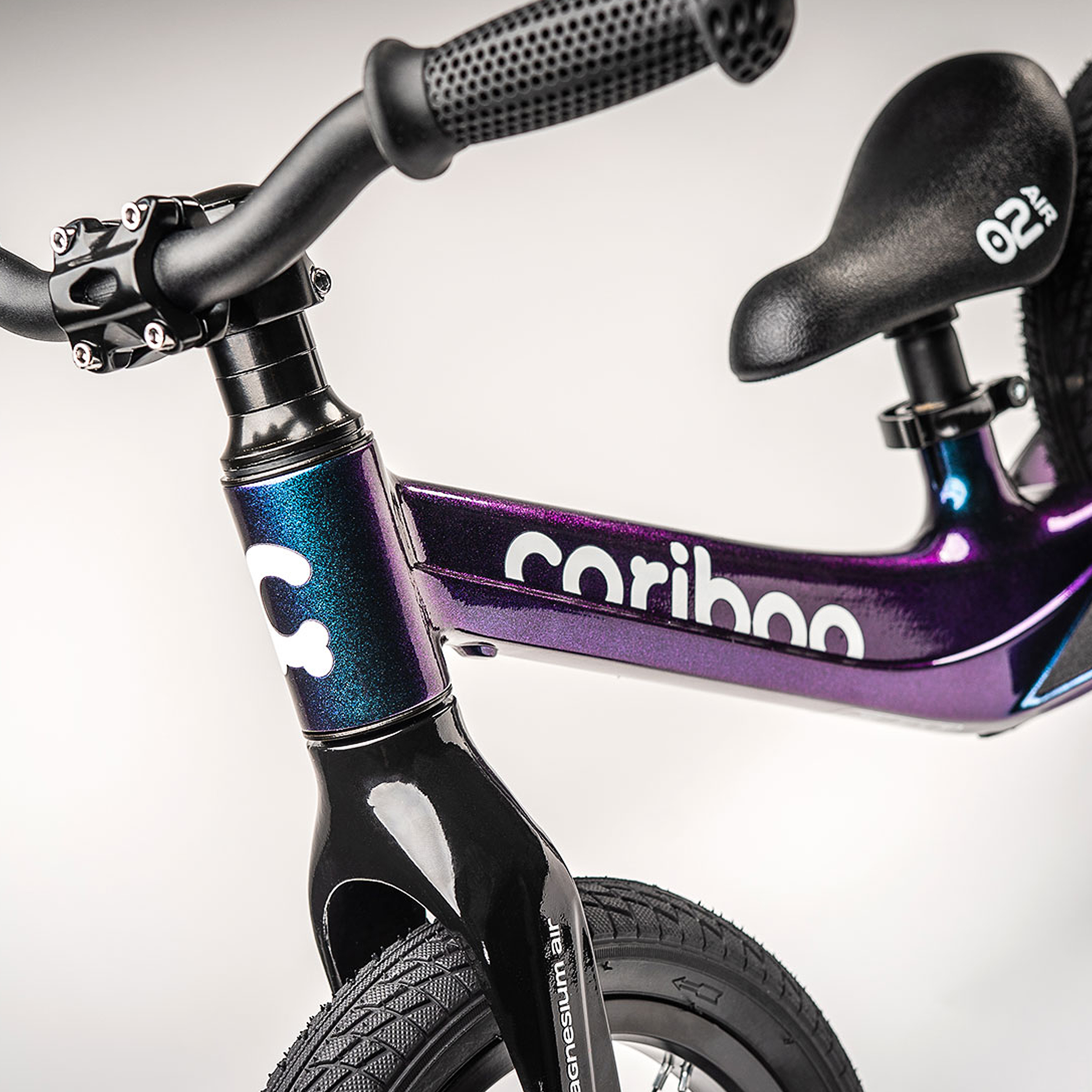 CARIBOO_MAGNESIUM_AIR_Chameleon_2500x2500pix_zoom_1