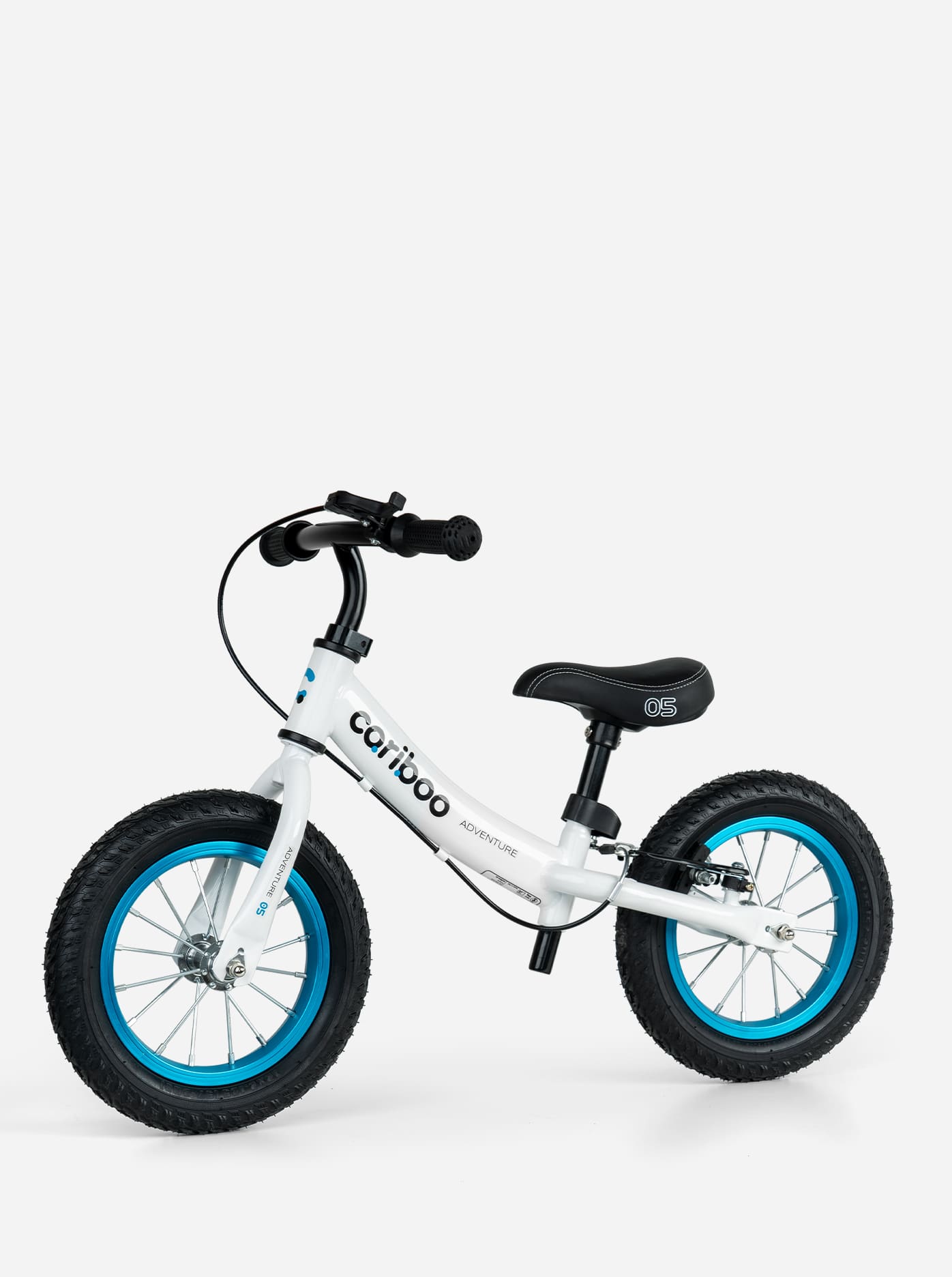 cariboo-sinine-valge-adventure-jooksuratas3