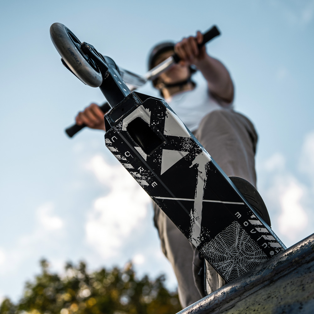 Movino_NEW_Xcore_BLACK_2024_Allegro_zoom_B